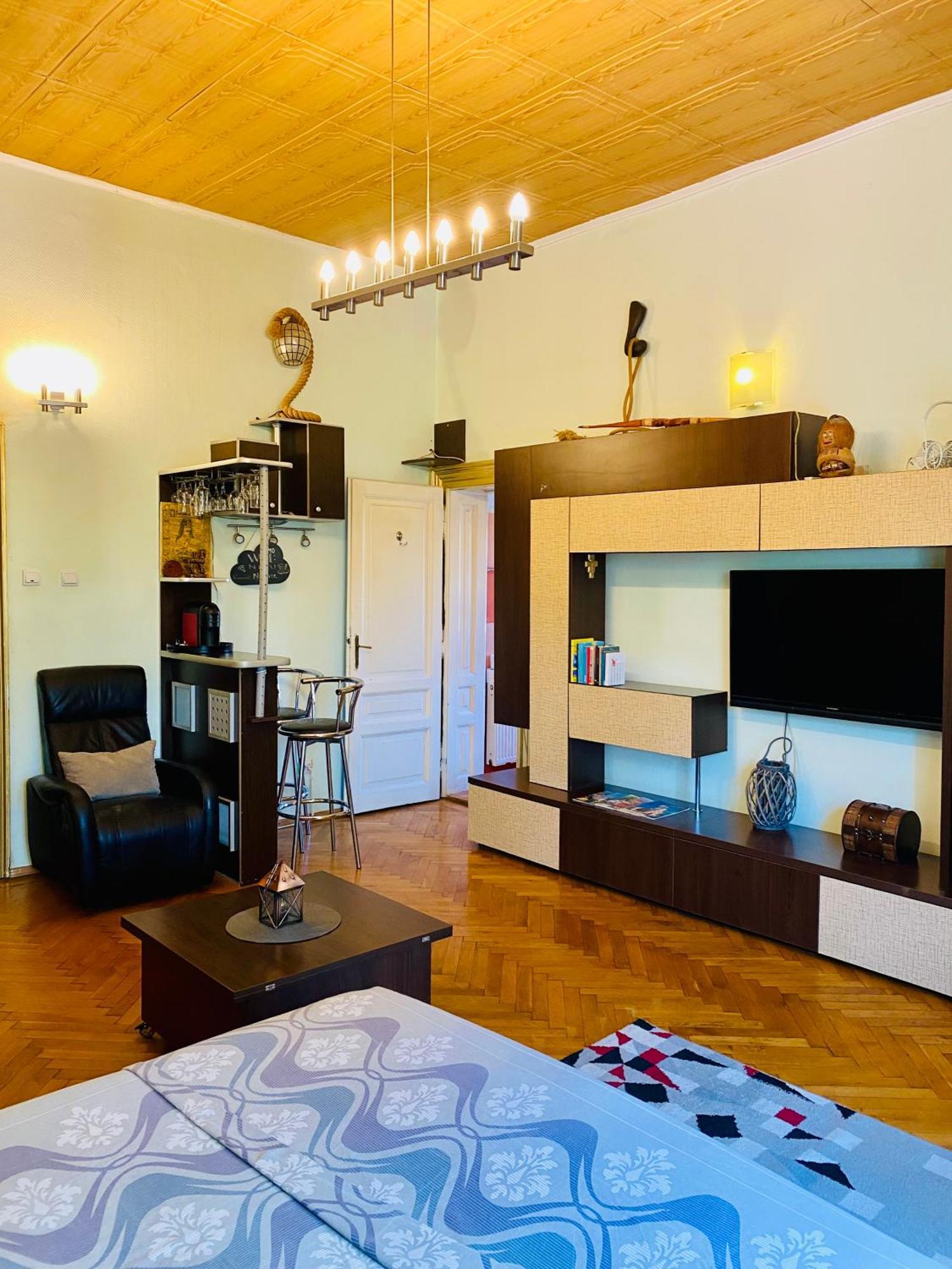 Central 2 Bedrooms Apartment Braşov Extérieur photo